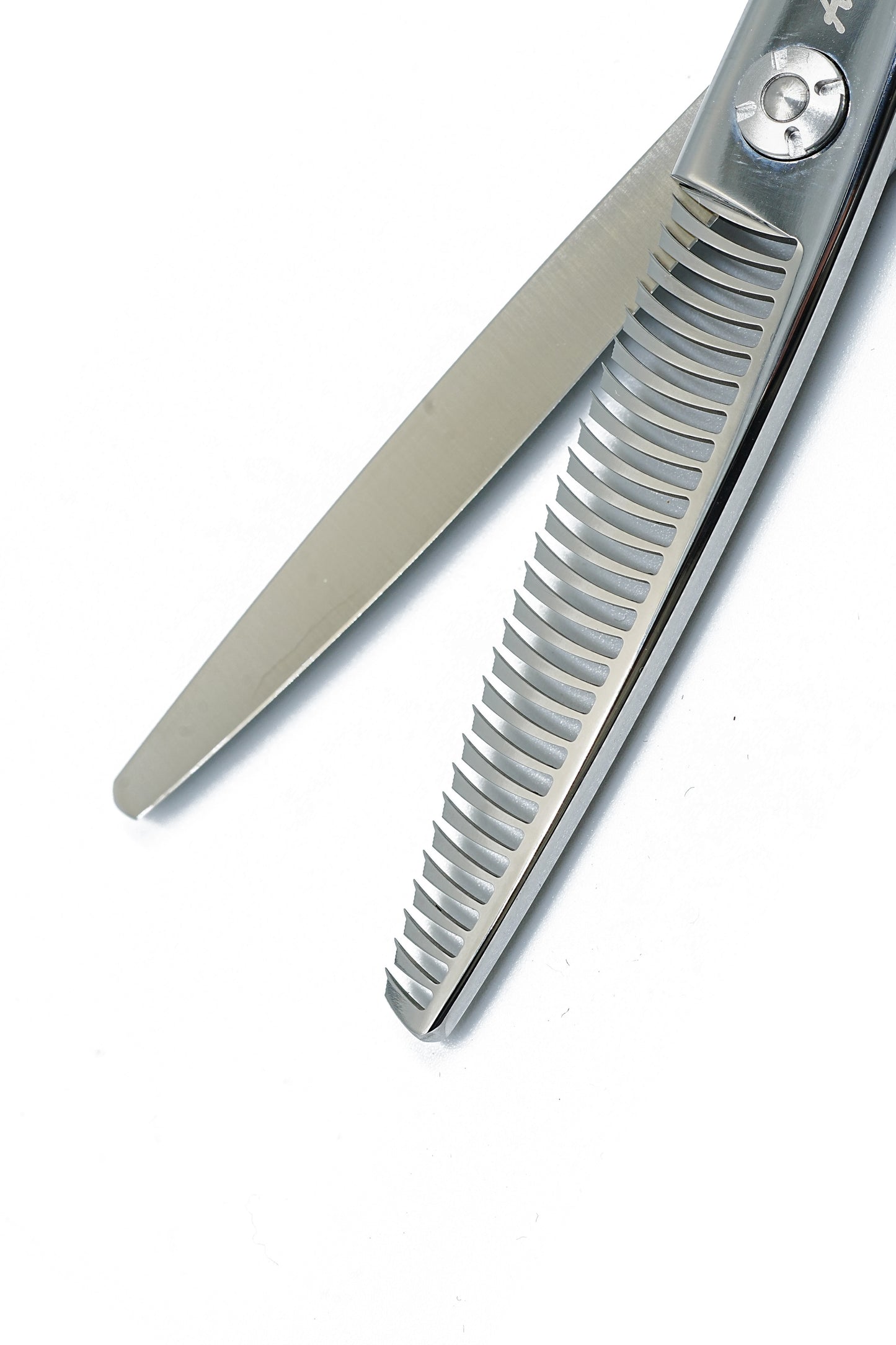 滑らかな抜け感 M735alpha セニングシザー