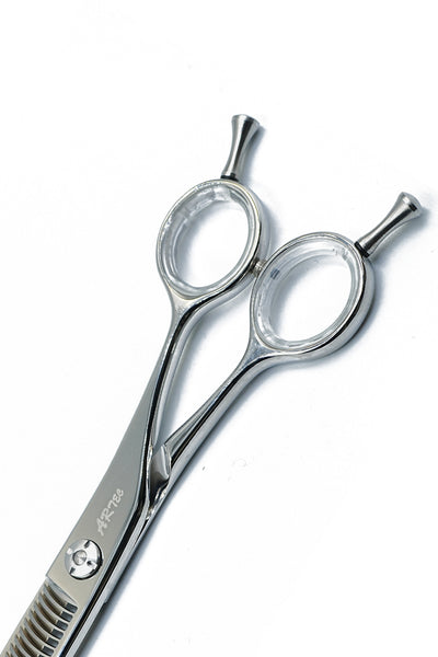 仕上がりにこだわるM781 セニングシザー